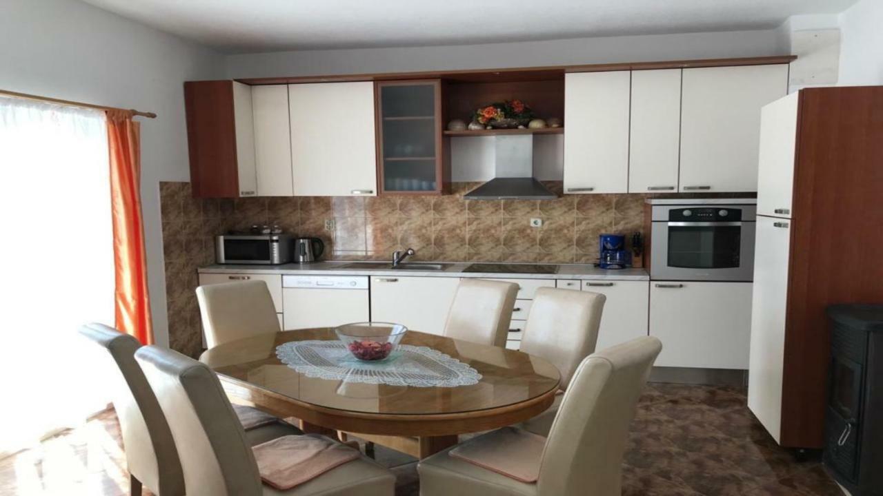 Apartments Sea Star Ivana マリナ エクステリア 写真